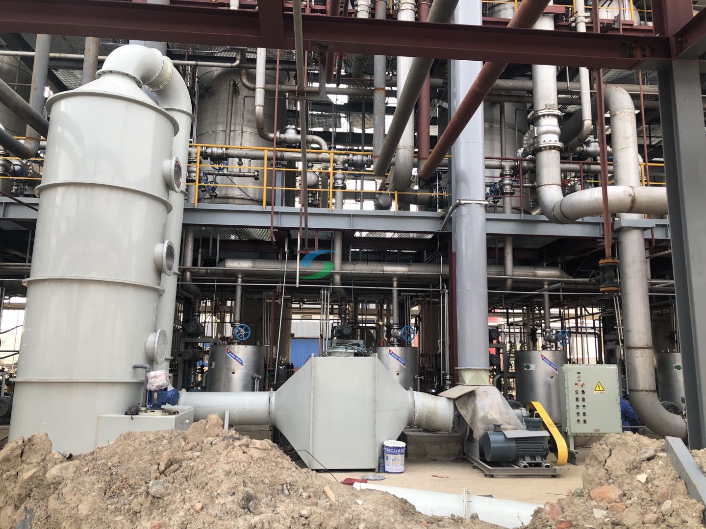 玻璃钢喷淋塔怎么安装？手把手教你搞定废气处理核心设备